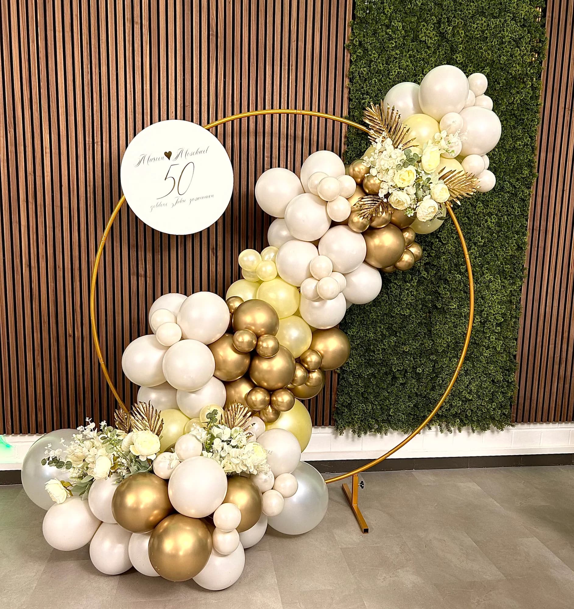 Anniversaries – Fly Balloons & Decor